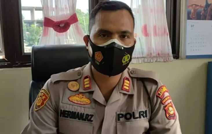 Puluhan Warga Prabumulih...