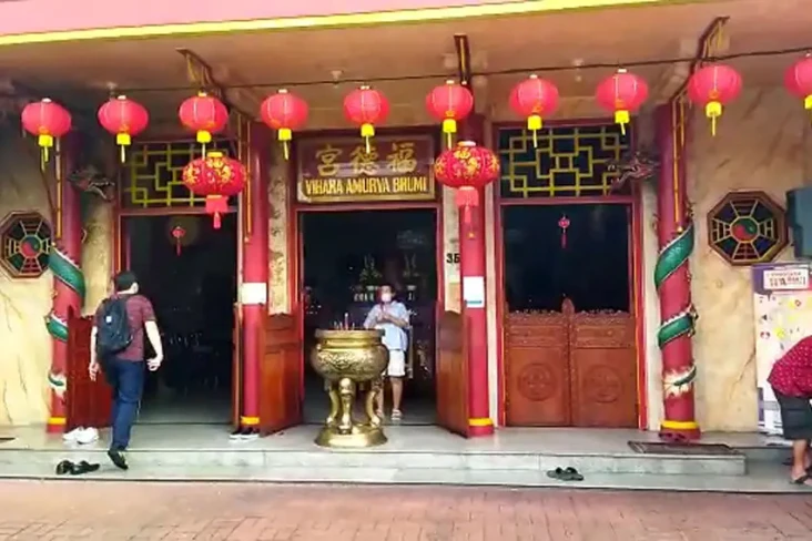 Imlek di Tengah Omicron,...