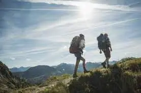 Kemah di Puncak Gunung...