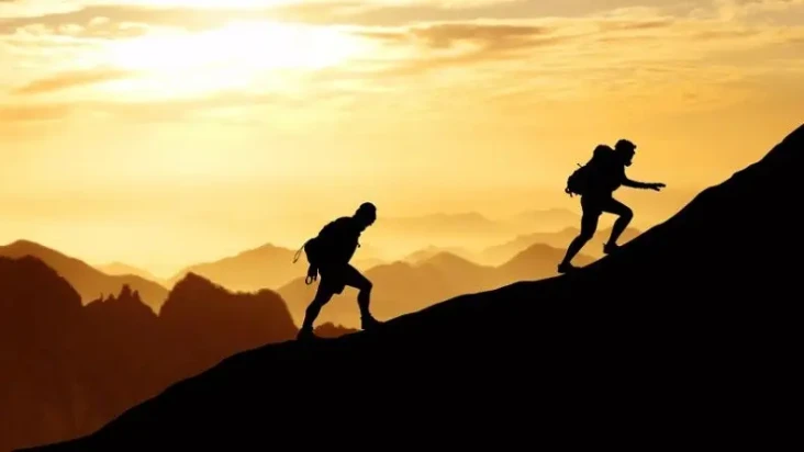 Dua Pendaki Gunung Malabar...