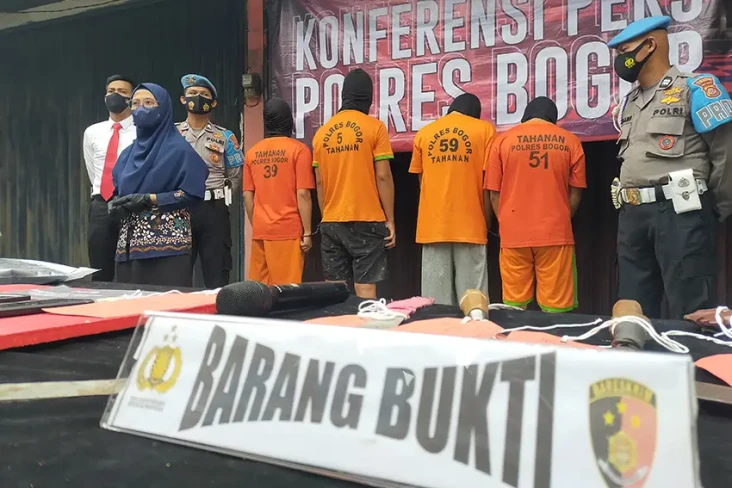 Mengerikan! Korban Amukan...