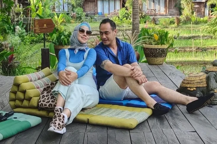 Venna Melinda dan Ferry...