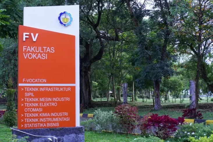 Tertarik Masuk Fakultas...