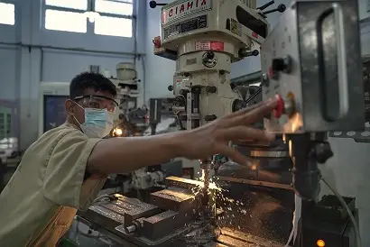 Kemendikbudristek Dorong...