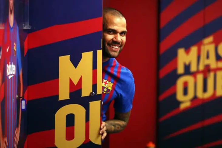 Barcelona Umumkan Skuad...