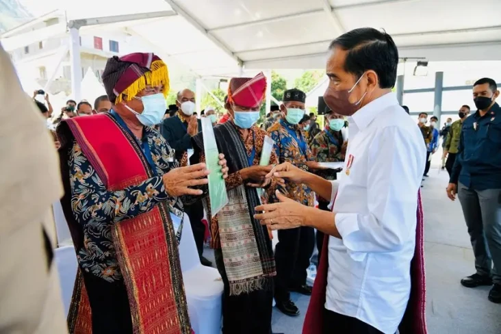 Bagikan SK Hutan Sosial...
