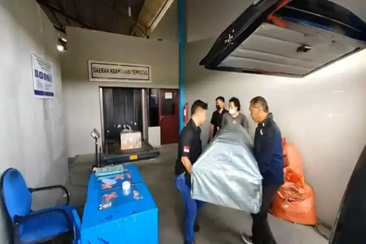 3 Jenazah Korban Kerusuhan...