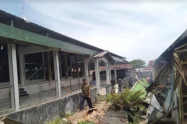 Masjid Pasar Sentral...