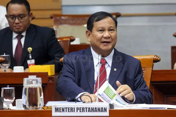 Survei: Prabowo Subianto...