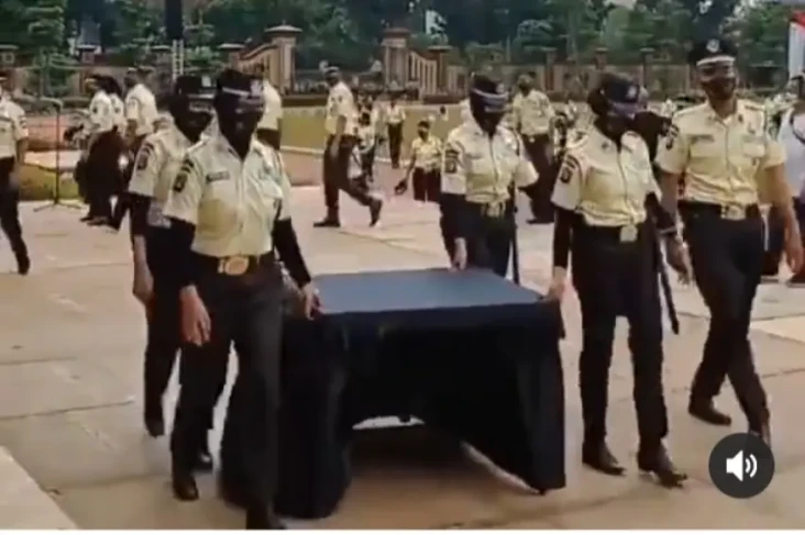 Polri Pastikan Pengadaan...