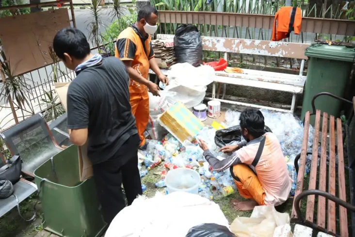Kurangi Pengiriman Sampah...