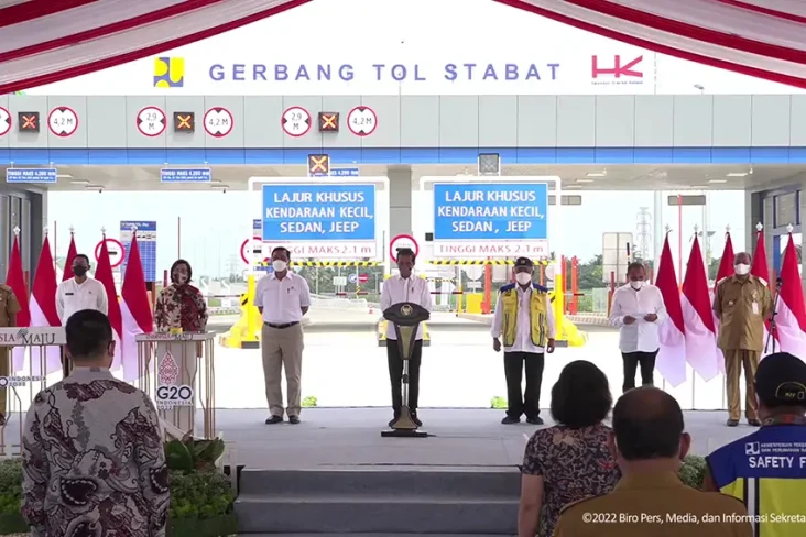 Resmikan Jalan Tol Binjai-Stabat,...