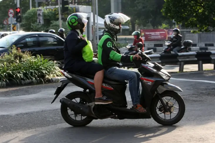 Kemenhub Blak-blakan,...