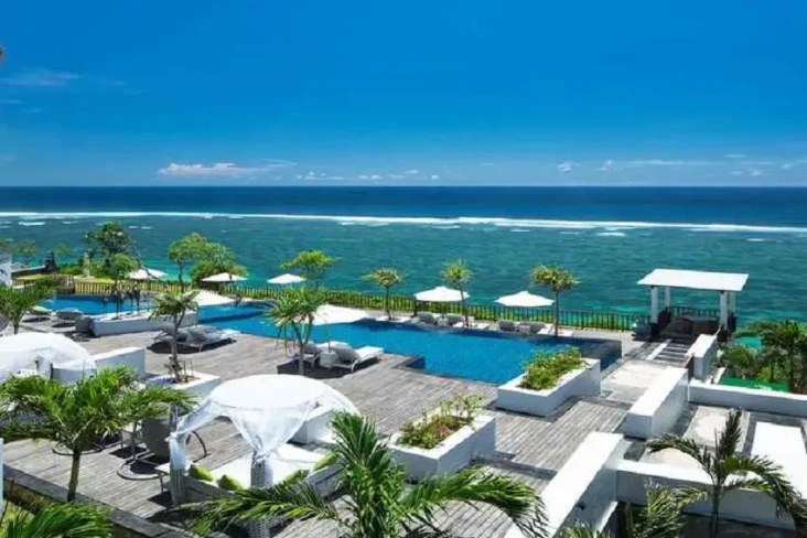 8 Hotel dengan Pemandangan...