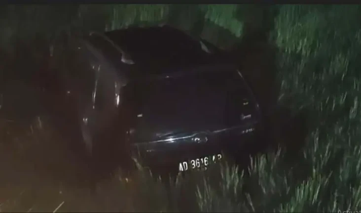 Diseruduk Mobil Misterius,...