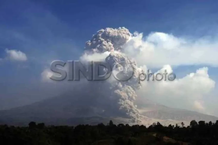 Warning! 4 Gunung Berapi...