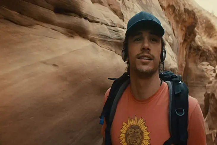 9 Film Traveling dari...