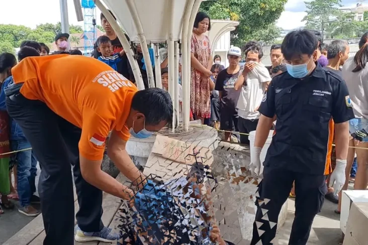 Galau! Mabuk Miras,...