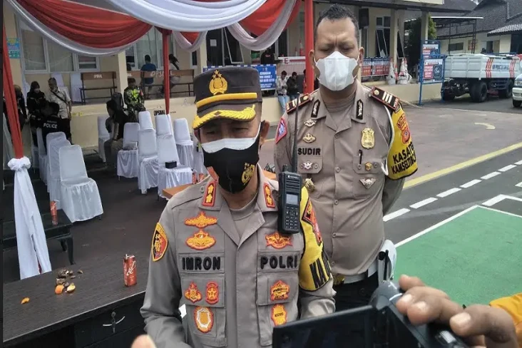 Gasak Truk Perusahaan...