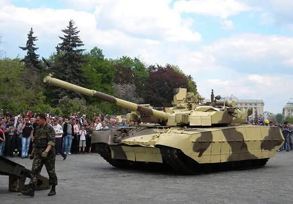 Perbandingan Tank Rusia...