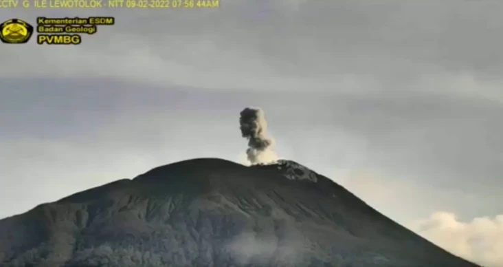 Erupsi Terkini Gunung...