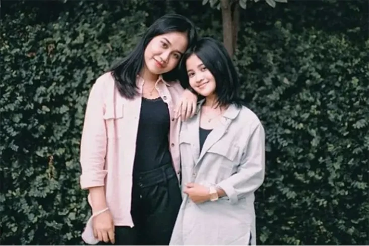 Mayang dan Chika Turun...
