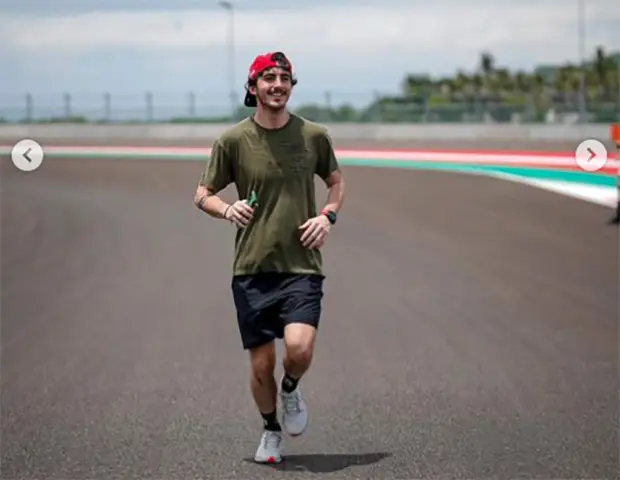 Francesco Bagnaia Pilih...