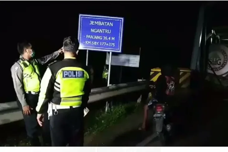 Baru 6 Bulan Dibangun,...
