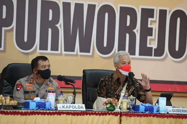 Ganjar Pranowo Minta...