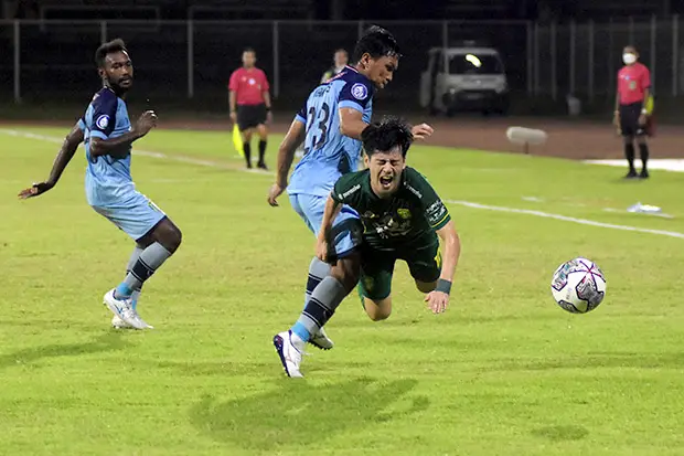 Hasil Persela vs Persebaya:...