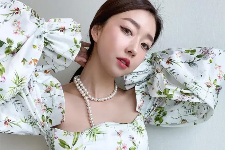 4 Artis Indonesia Keturunan...