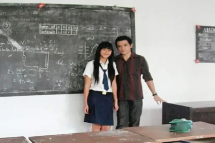 Duh Romatis Banget,...
