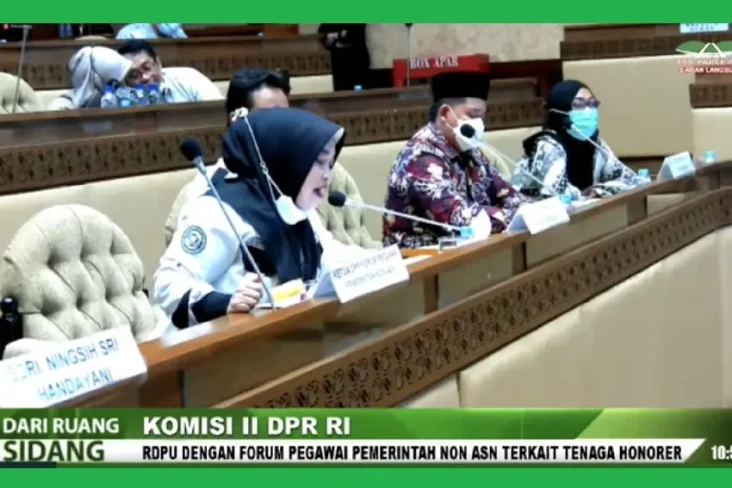 Menahan Tangis di Depan...