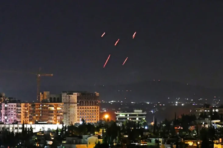 Bombardir Suriah, 8...