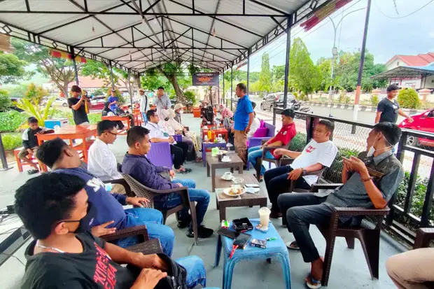 Anggota DPRD Sulsel...
