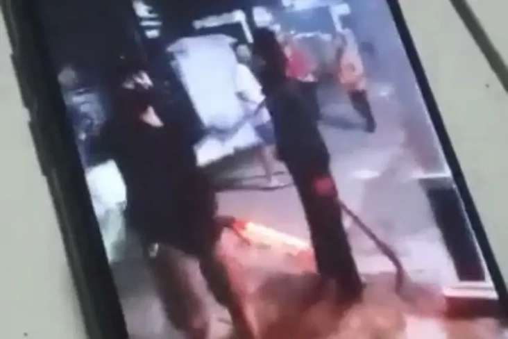 Mengerikan! Gengster...