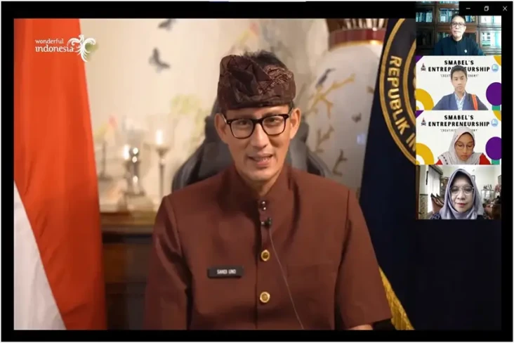 Pesan Sandiaga Uno di...