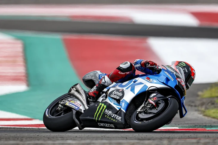 Jadi Pembalap MotoGP...