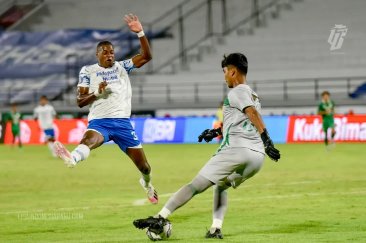 Libas PSS Sleman, Robert...