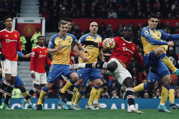 Ditahan Southampton,...