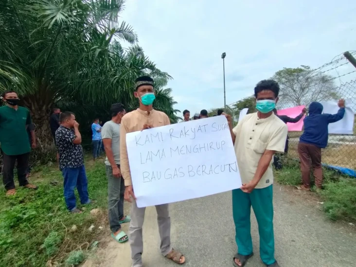 Semburan Gas Campur...