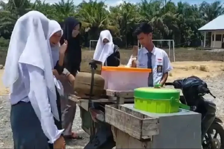 Kisah Diki Anak Yatim...
