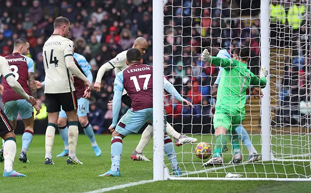 Hasil Burnley vs Liverpool:...