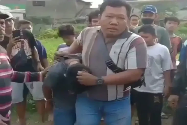 Kepergok Curi Motor,...