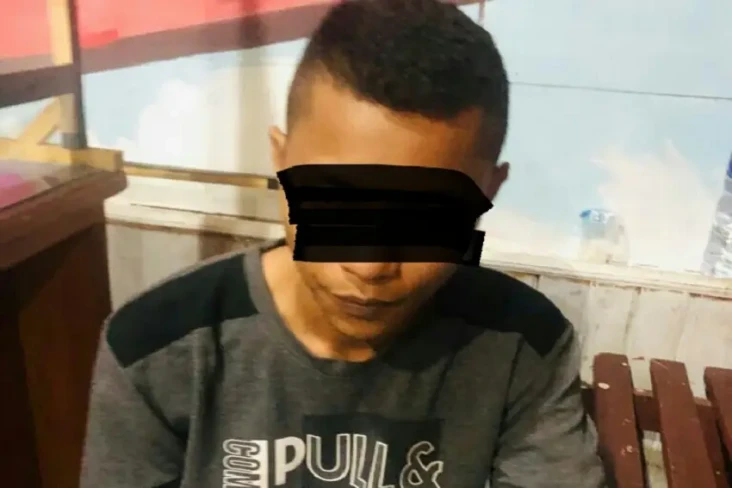 Aniaya Teman Wanita...