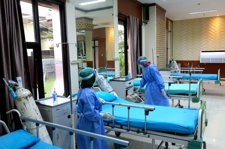 Omicron Klaster Keluarga...