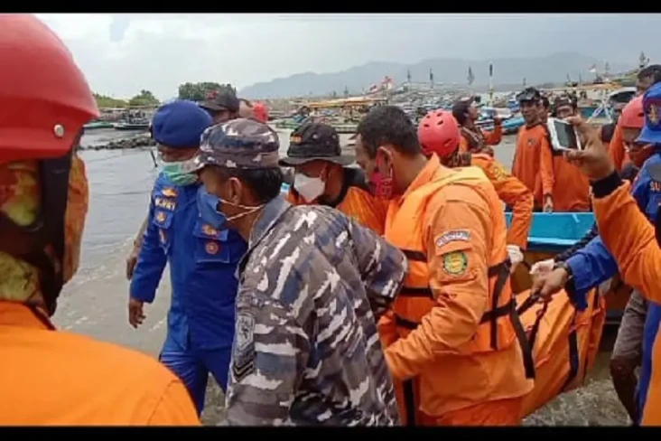 11 Korban Tewas Akibat...