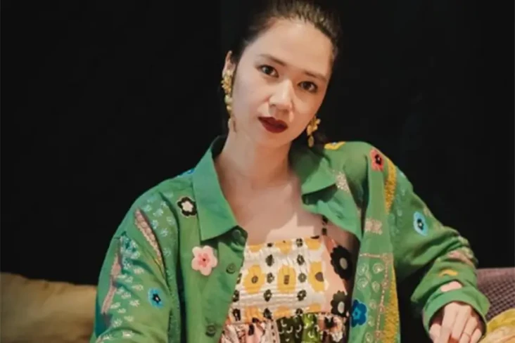 Laura Basuki Berduka,...
