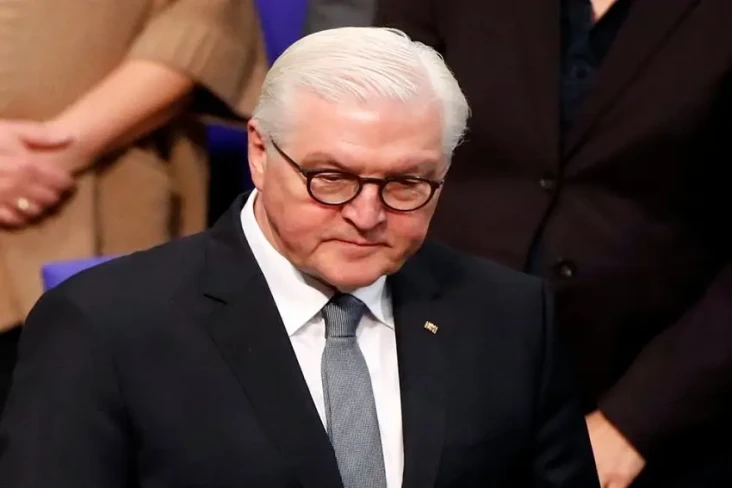 Presiden Jerman pada...
