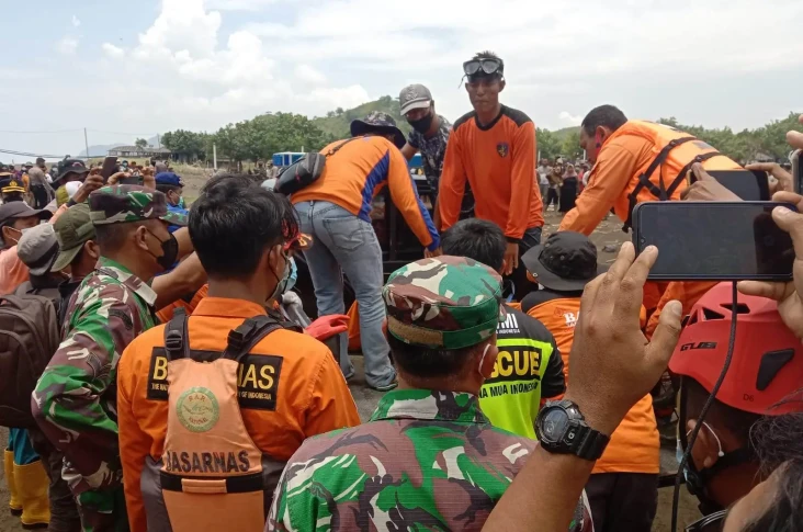 11 Orang Tewas saat...